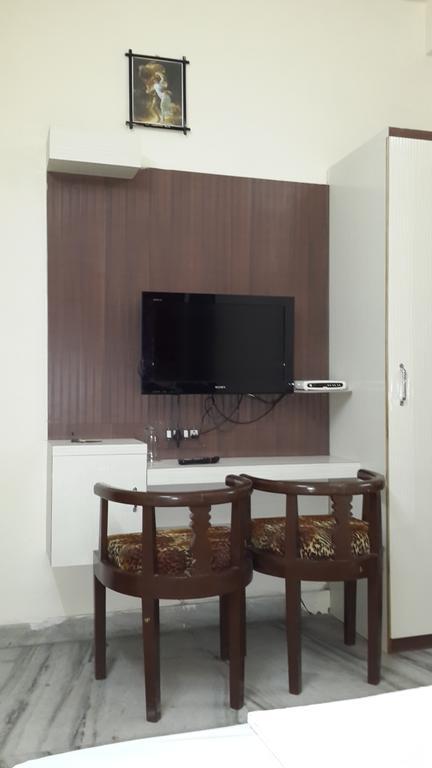 Rupasi Bangla Hotel
